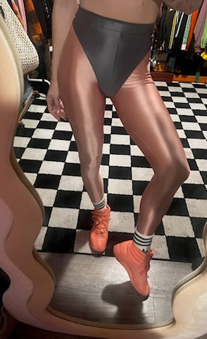 Rose Goldie leggings with colored briefs