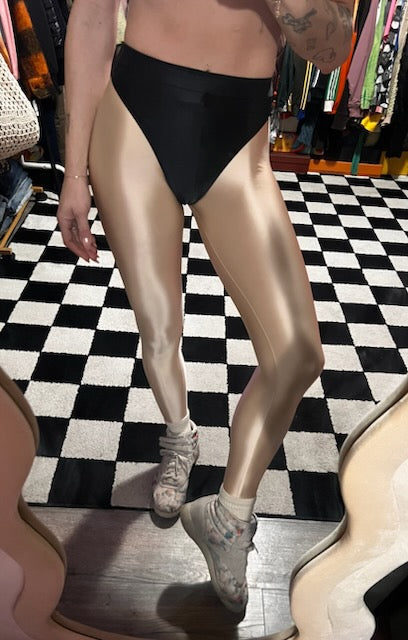 Shell we dance leggings with colored briefs